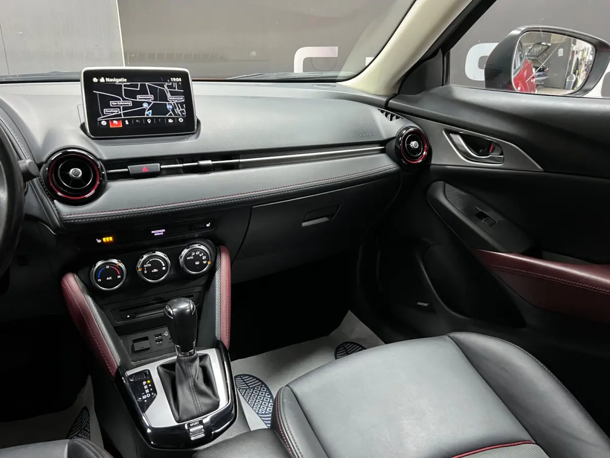 2.0 SkyActiv-G 120 GT|HUD|Trekhaak|Carplay|Cam|Stoelverw.|