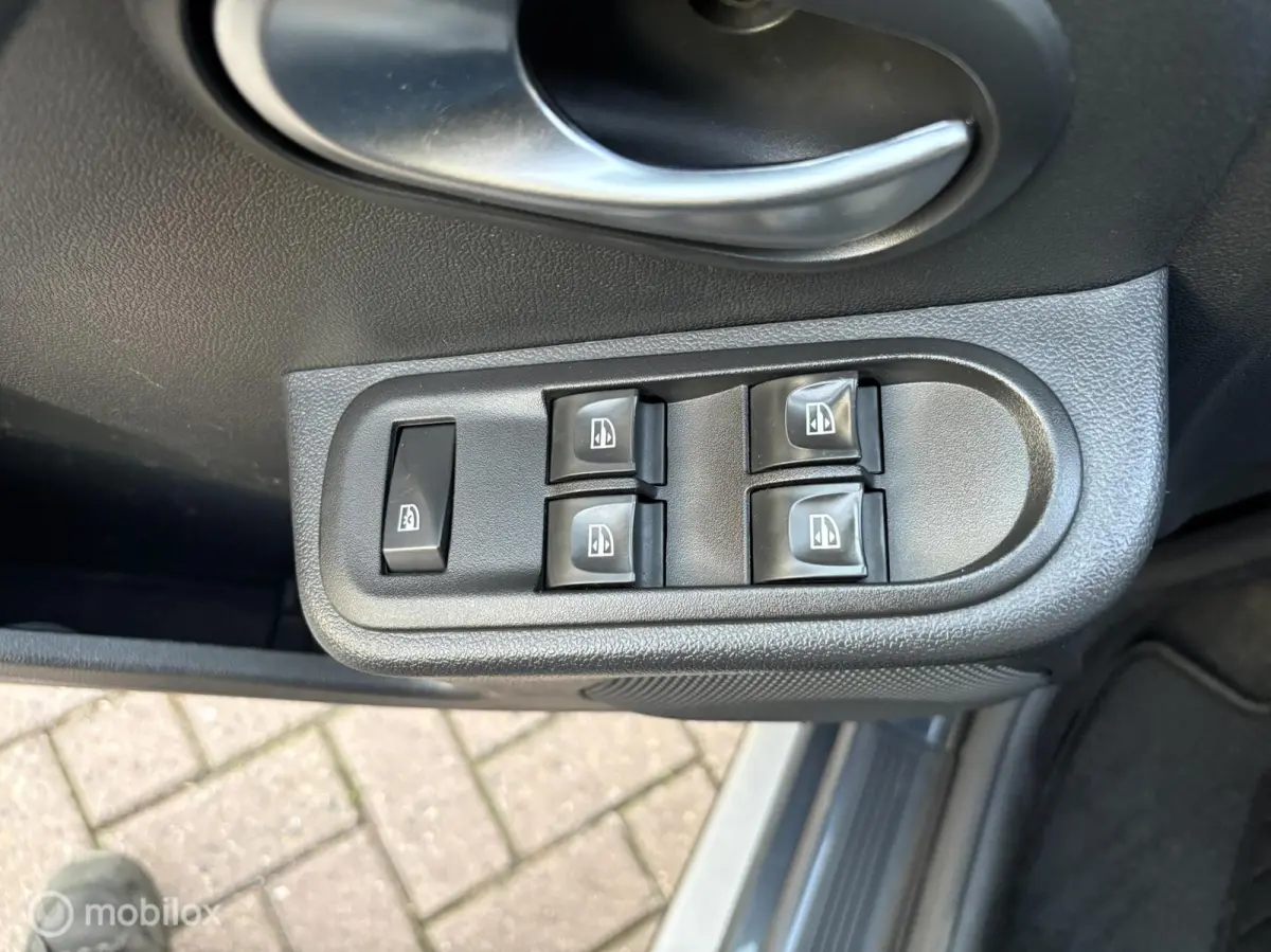 1.2 TCe 4x2 LEER/NAVI/CRUISE/TREKHAAK