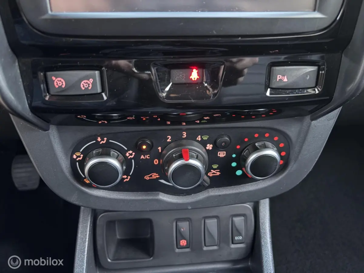 1.2 TCe 4x2 LEER/NAVI/CRUISE/TREKHAAK