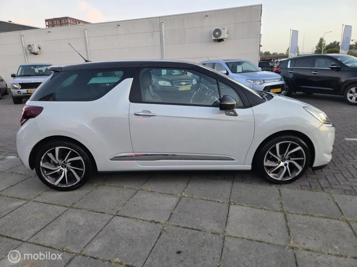 1.2 PureTech Sport Chic Camera/Nav/Leder/Xenon