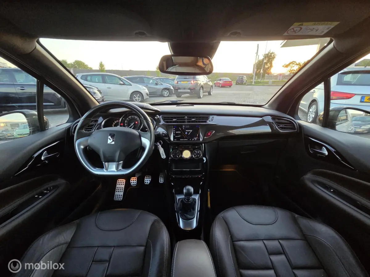 1.2 PureTech Sport Chic Camera/Nav/Leder/Xenon