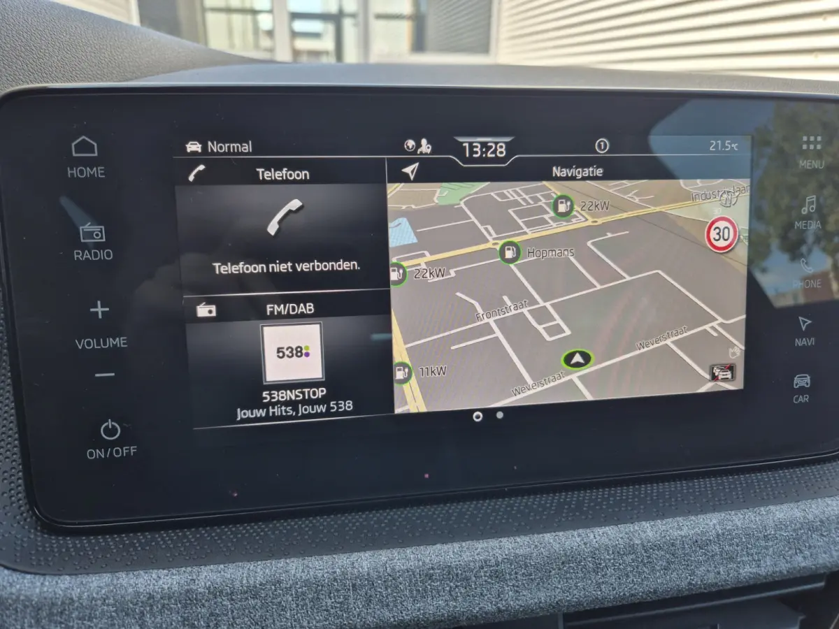 1.5 TSI ACT Business Edition,Cruisecontrol,Nav/Camera/Carplay,Stoel/Stuurverwarming,parkcontrol,