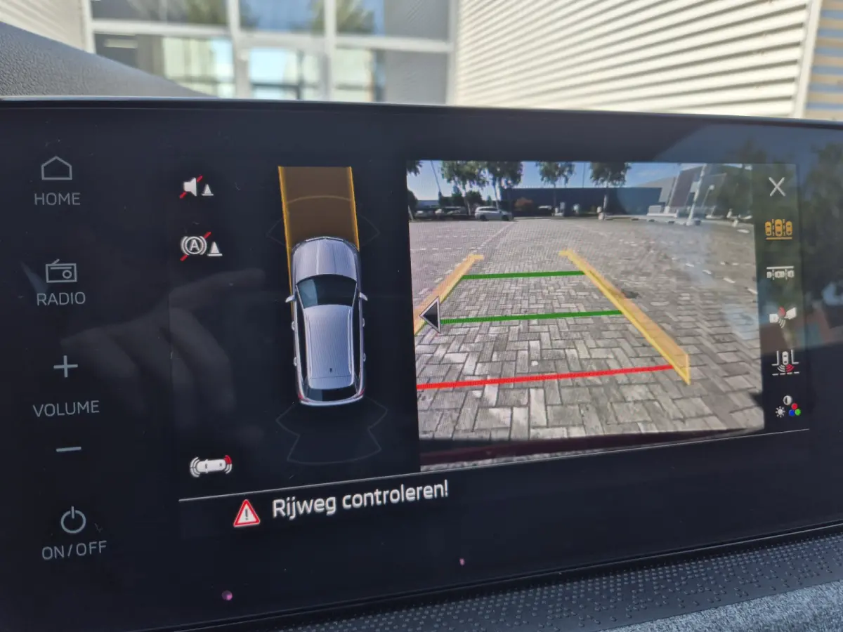 1.5 TSI ACT Business Edition,Cruisecontrol,Nav/Camera/Carplay,Stoel/Stuurverwarming,parkcontrol,