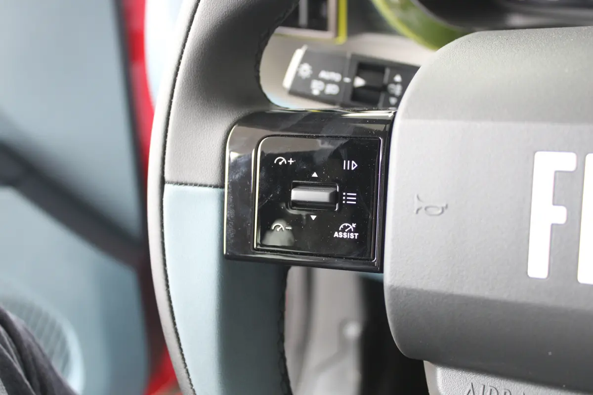 1.2 Hybrid ICON | Achterbank in delen neerklapbaar | Achterbank neerklapbaar | Achterspoiler