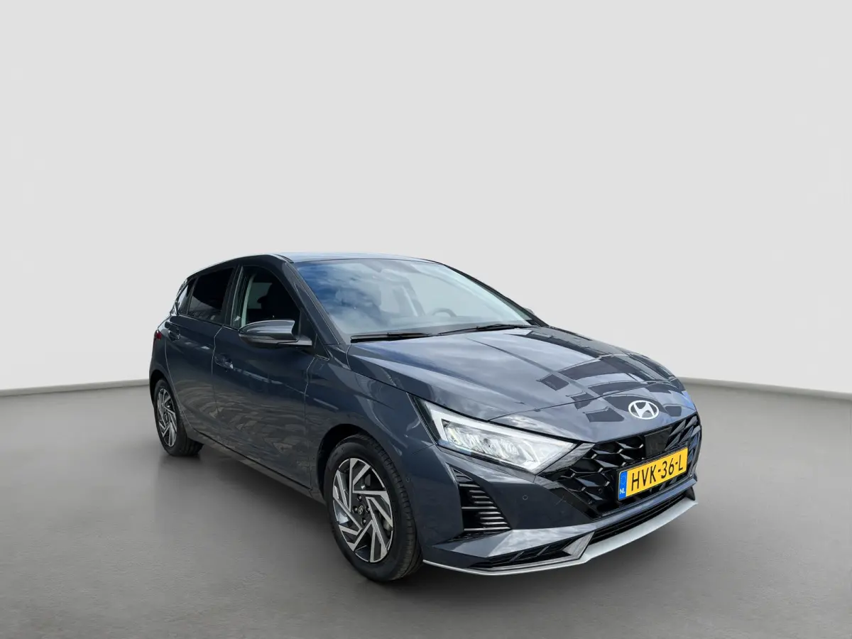 1.0 T-GDI 100pk Premium | Carplay | Climate control | Cruise control | Stoel/stuurverwarming | Camera | Parkeersensoren | DAB | Premium Audio | Lichtmetalen velgen | Navigatie