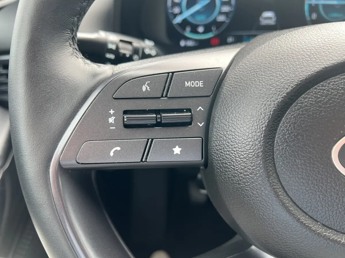 1.0 T-GDI 100pk Premium | Carplay | Climate control | Cruise control | Stoel/stuurverwarming | Camera | Parkeersensoren | DAB | Premium Audio | Lichtmetalen velgen | Navigatie