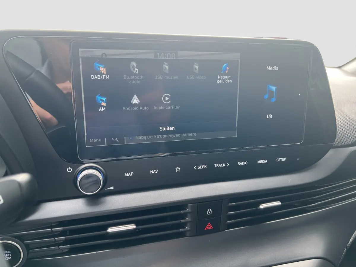 1.0 T-GDI 100pk Premium | Carplay | Climate control | Cruise control | Stoel/stuurverwarming | Camera | Parkeersensoren | DAB | Premium Audio | Lichtmetalen velgen | Navigatie