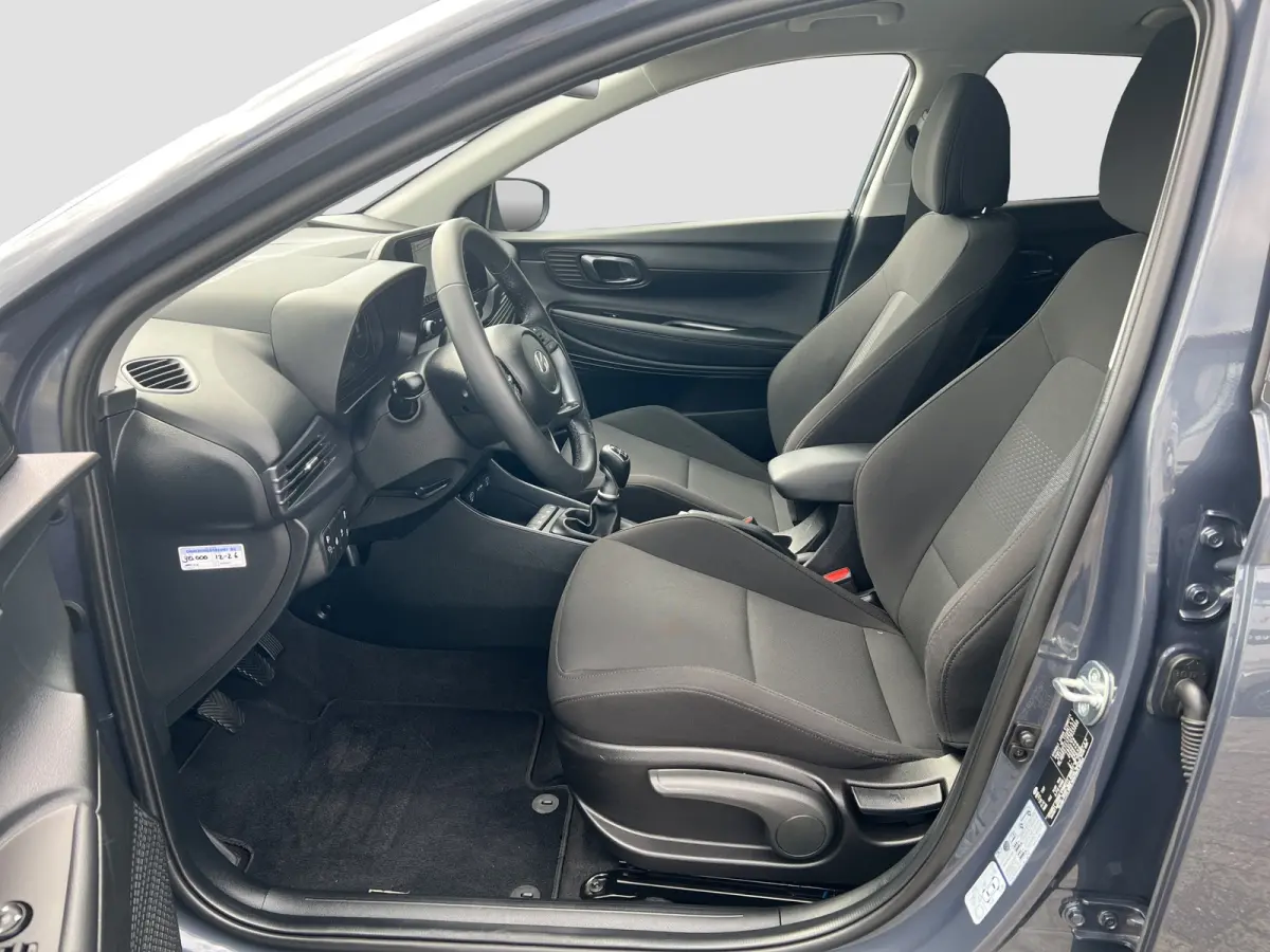 1.0 T-GDI 100pk Premium | Carplay | Climate control | Cruise control | Stoel/stuurverwarming | Camera | Parkeersensoren | DAB | Premium Audio | Lichtmetalen velgen | Navigatie