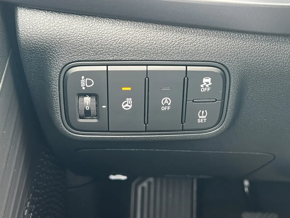 1.0 T-GDI 100pk Premium | Carplay | Climate control | Cruise control | Stoel/stuurverwarming | Camera | Parkeersensoren | DAB | Premium Audio | Lichtmetalen velgen | Navigatie