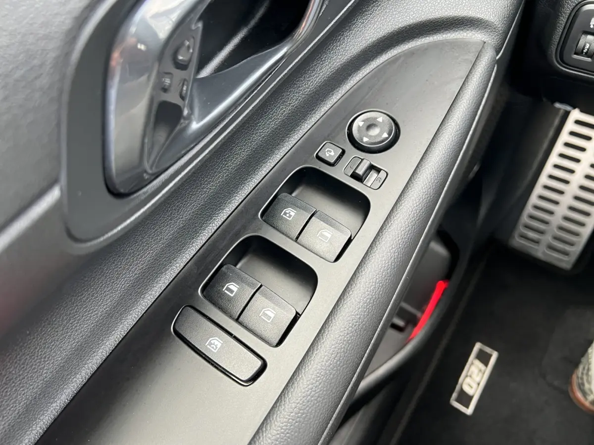 1.0 T-GDI 100pk N-Line | Camera | Carplay | Premium audio | Cruise controle | Navigatie | 17'' velgen | Dodehoek detectie | Parkeersensoren
