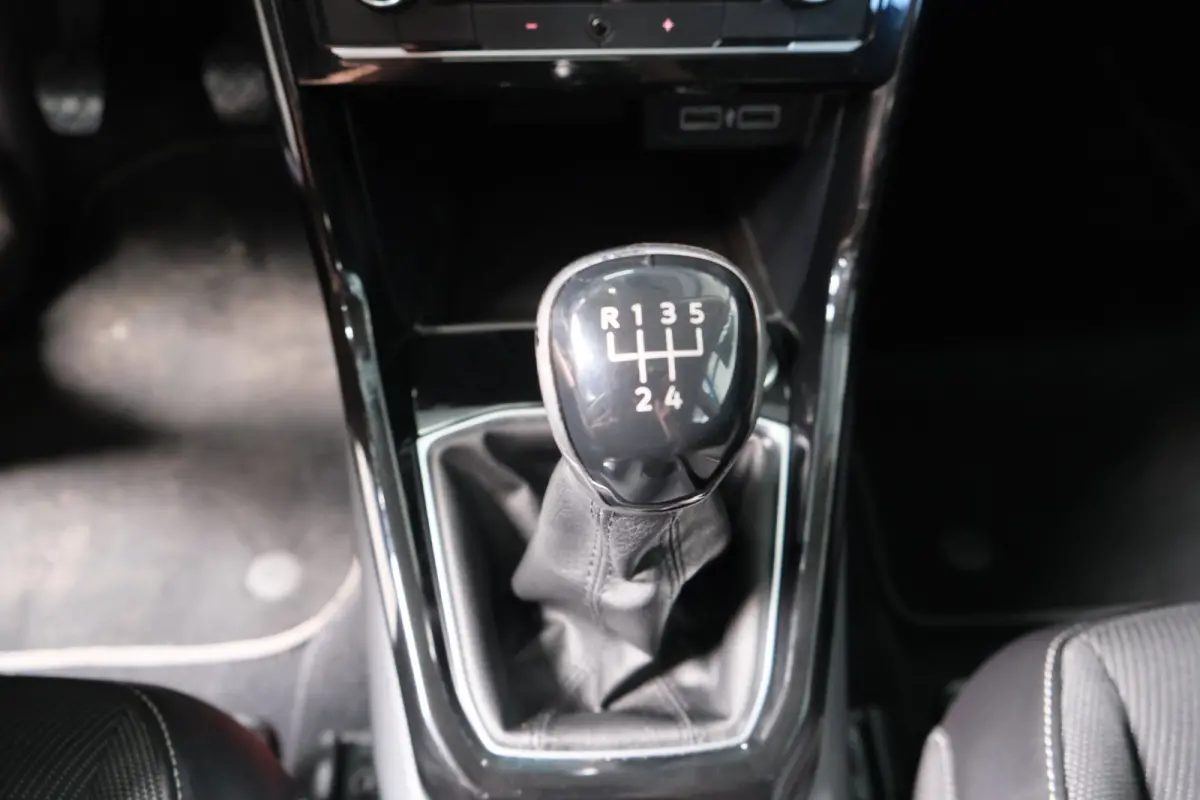 1.0 TSI Life - N.A.P. Airco, Cruise, PDC, Navi.