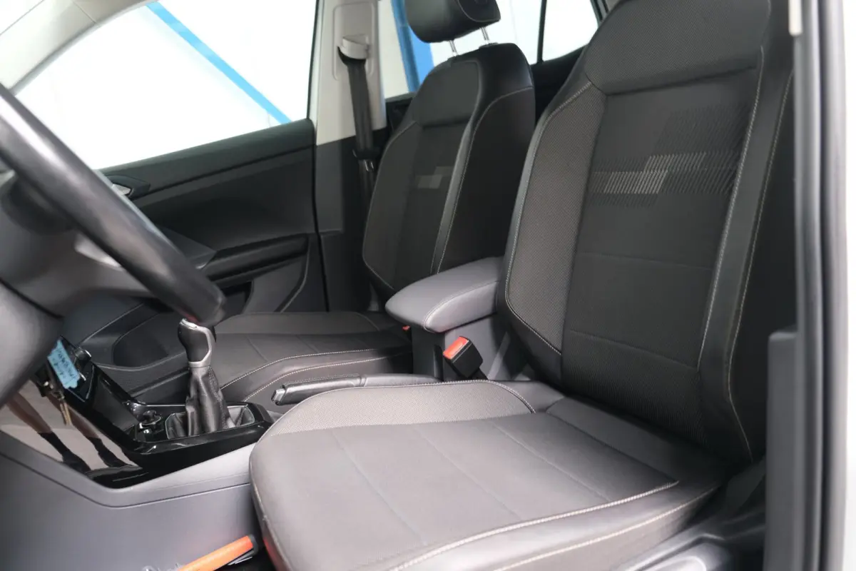 1.0 TSI Life - N.A.P. Airco, Cruise, PDC, Navi.