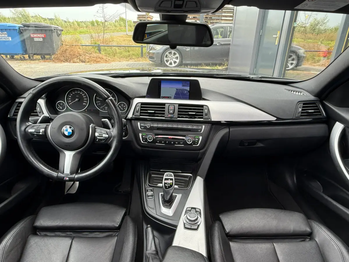 328i Aut M-Tech Sport Pano Leder Navi Xenon