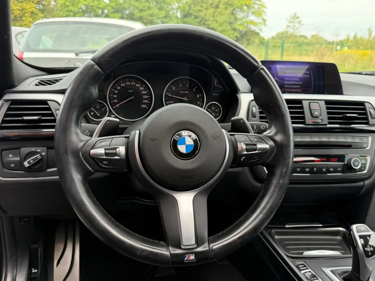 328i Aut M-Tech Sport Pano Leder Navi Xenon