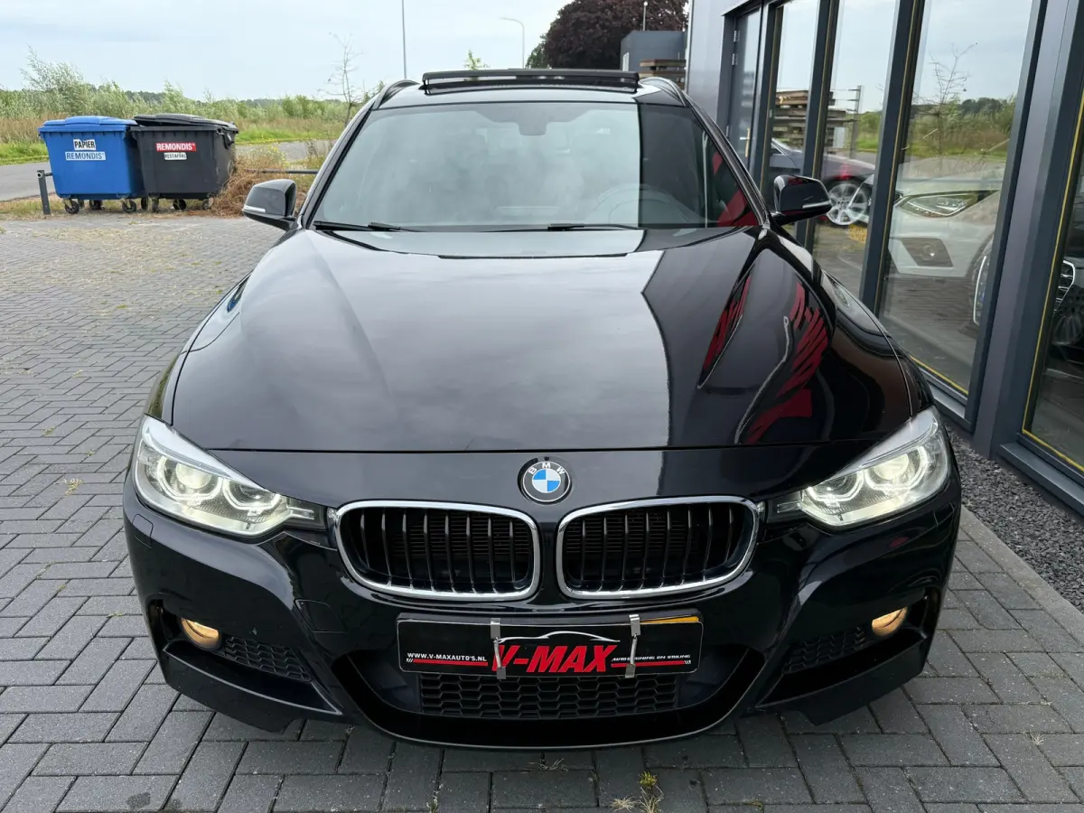 328i Aut M-Tech Sport Pano Leder Navi Xenon