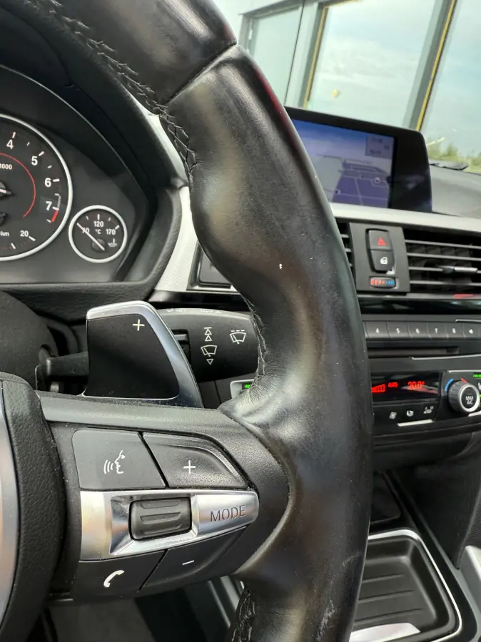 328i Aut M-Tech Sport Pano Leder Navi Xenon