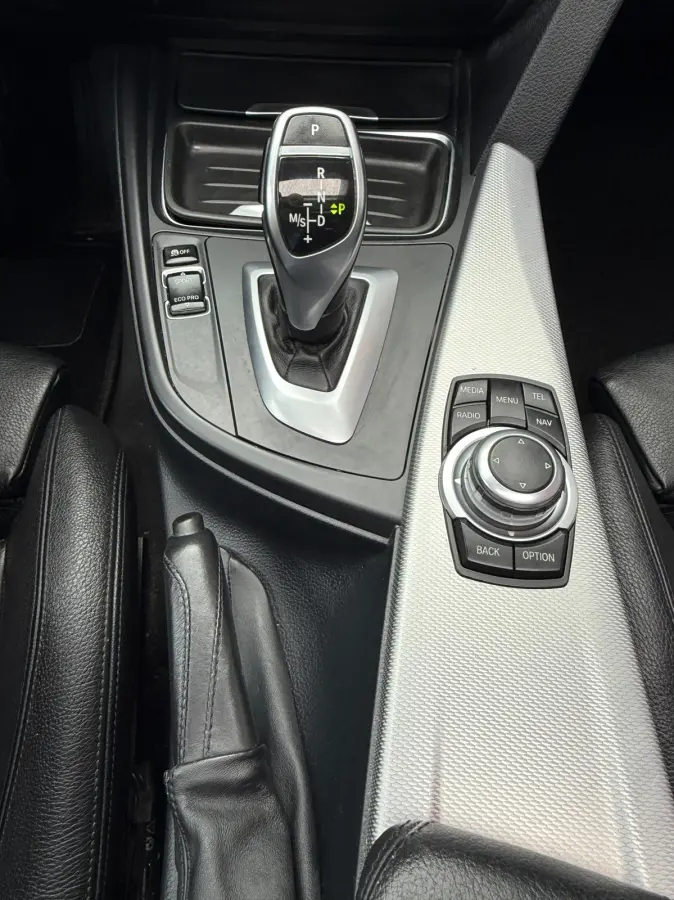 328i Aut M-Tech Sport Pano Leder Navi Xenon