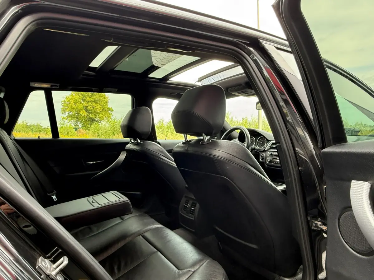 328i Aut M-Tech Sport Pano Leder Navi Xenon