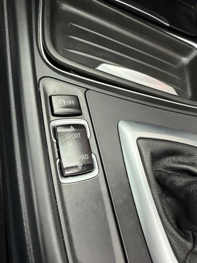 328i Aut M-Tech Sport Pano Leder Navi Xenon
