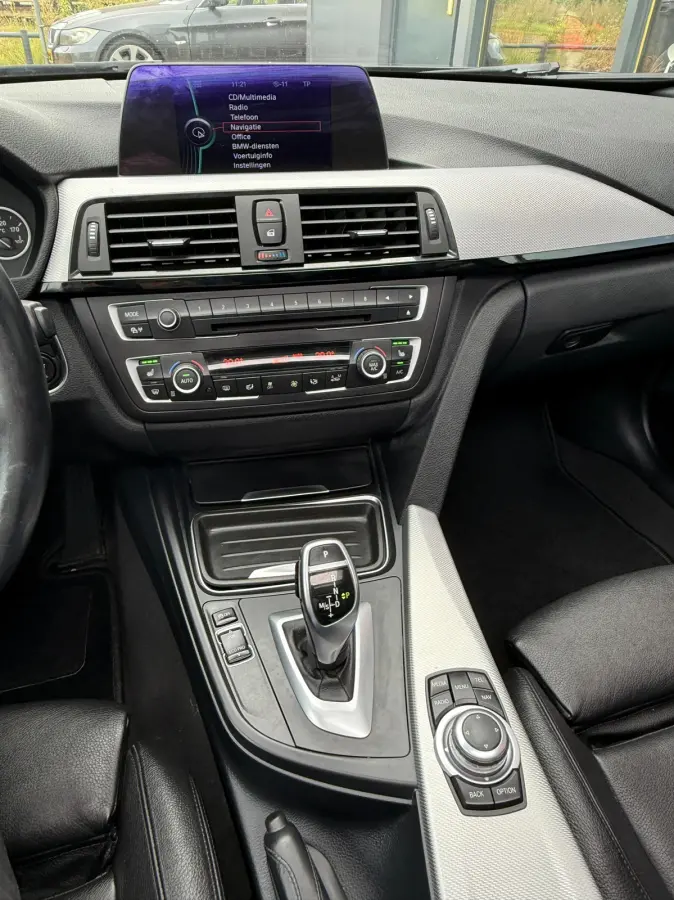 328i Aut M-Tech Sport Pano Leder Navi Xenon