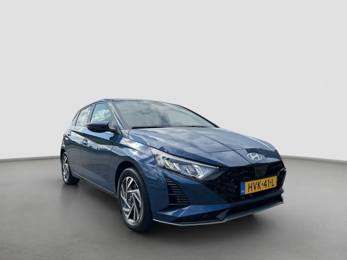 1.0 T-GDI 100pk Premium | Carplay | Climate control | Cruise control | Stoel/stuurverwarming | Camera | Parkeersensoren | DAB | Premium Audio | Lichtmetalen velgen | Navigatie