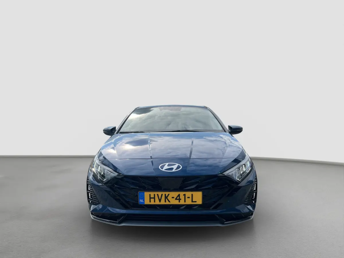 1.0 T-GDI 100pk Premium | Carplay | Climate control | Cruise control | Stoel/stuurverwarming | Camera | Parkeersensoren | DAB | Premium Audio | Lichtmetalen velgen | Navigatie