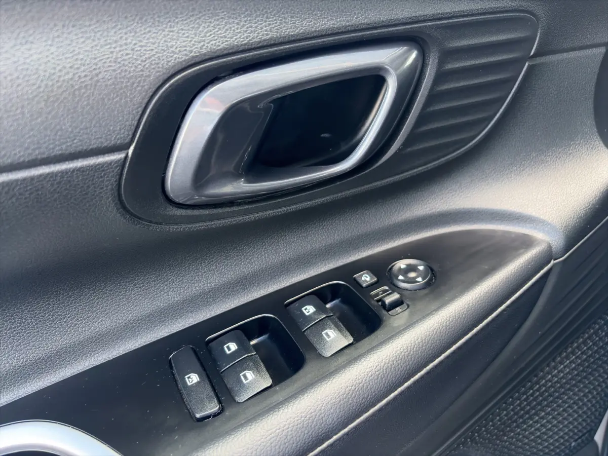 1.0 T-GDI 100pk Premium | Carplay | Climate control | Cruise control | Stoel/stuurverwarming | Camera | Parkeersensoren | DAB | Premium Audio | Lichtmetalen velgen | Navigatie