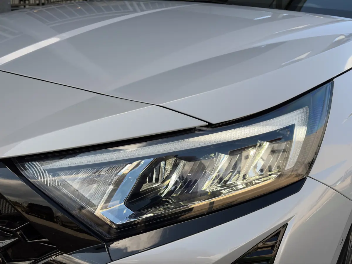 1.0 T-GDI 100pk Premium | Carplay | Climate control | Cruise control | Stoel/stuurverwarming | Camera | Parkeersensoren | DAB | Premium Audio | Lichtmetalen velgen | Navigatie