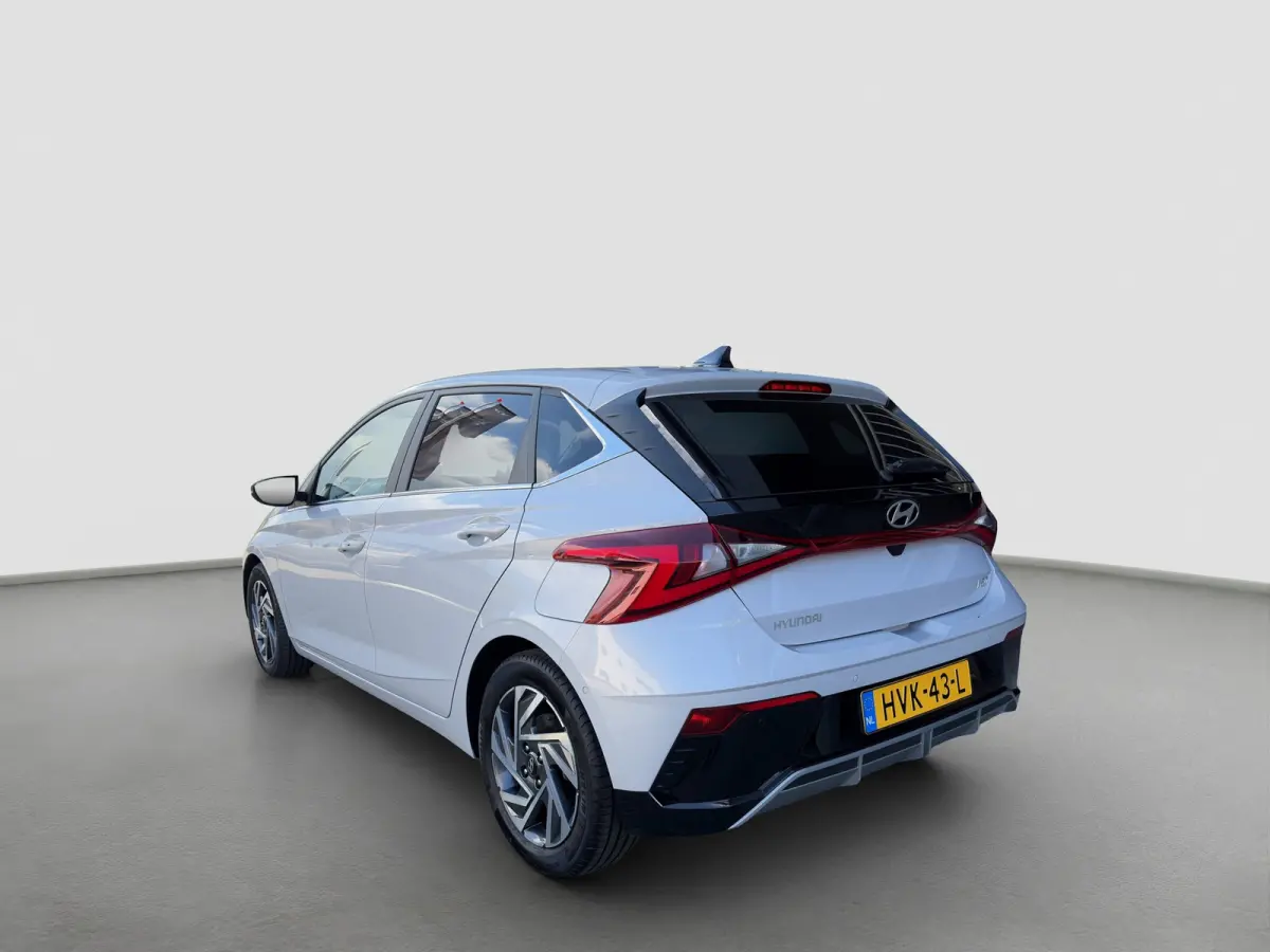 1.0 T-GDI 100pk Premium | Carplay | Climate control | Cruise control | Stoel/stuurverwarming | Camera | Parkeersensoren | DAB | Premium Audio | Lichtmetalen velgen | Navigatie