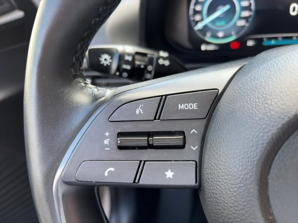 1.0 T-GDI 100pk Premium | Carplay | Climate control | Cruise control | Stoel/stuurverwarming | Camera | Parkeersensoren | DAB | Premium Audio | Lichtmetalen velgen | Navigatie