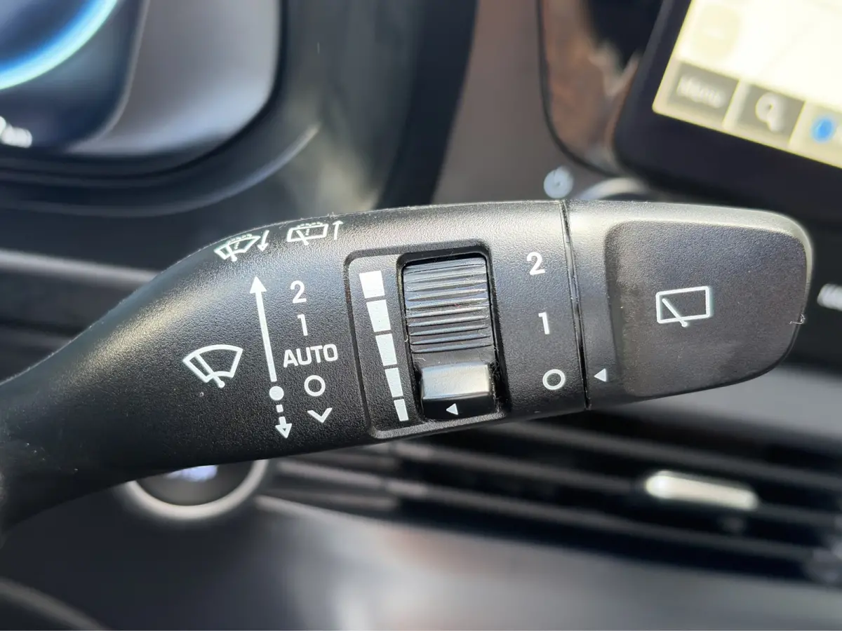 1.0 T-GDI 100pk Premium | Carplay | Climate control | Cruise control | Stoel/stuurverwarming | Camera | Parkeersensoren | DAB | Premium Audio | Lichtmetalen velgen | Navigatie