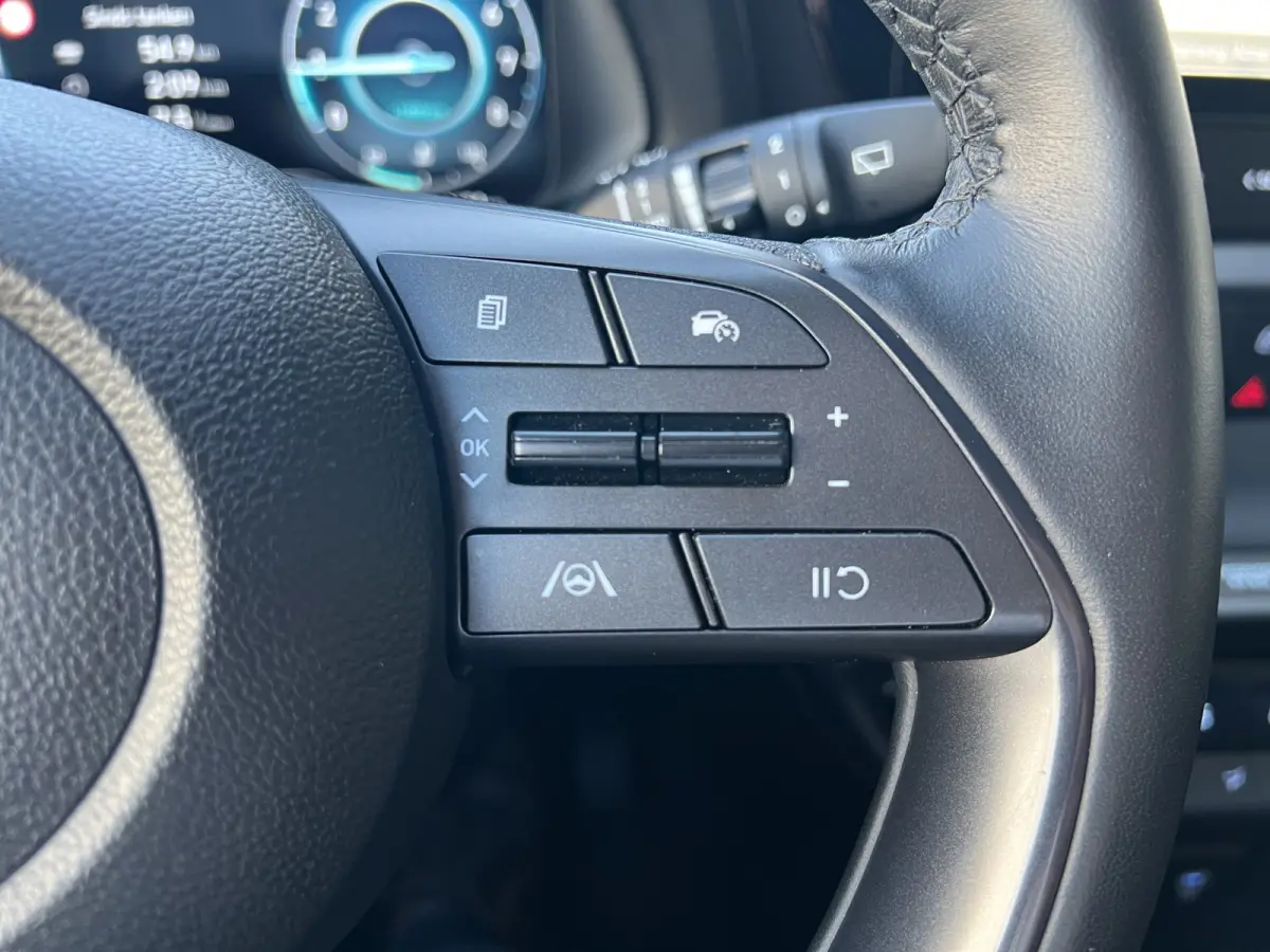 1.0 T-GDI Premium | Carplay | Climate control | Cruise control | Stoel/stuurverwarming | Camera | Parkeersensoren | DAB | Premium Audio | Lichtmetalen velgen | Navigatie