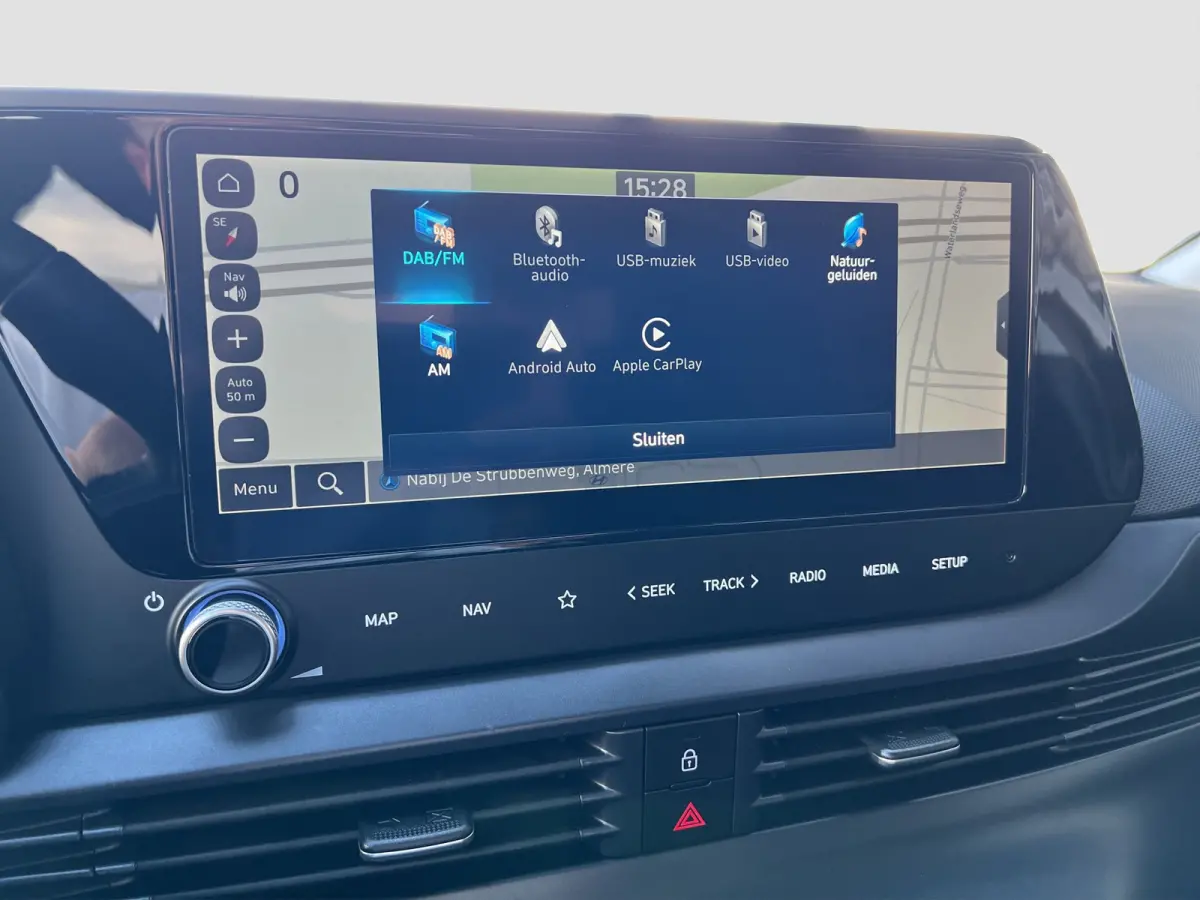 1.0 T-GDI Premium | Carplay | Climate control | Cruise control | Stoel/stuurverwarming | Camera | Parkeersensoren | DAB | Premium Audio | Lichtmetalen velgen | Navigatie