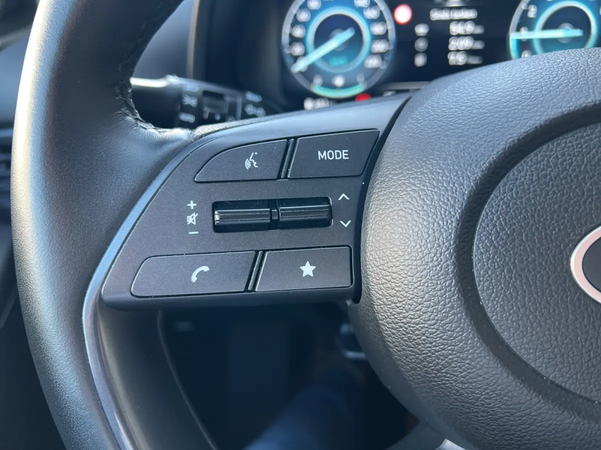 1.0 T-GDI Premium | Carplay | Climate control | Cruise control | Stoel/stuurverwarming | Camera | Parkeersensoren | DAB | Premium Audio | Lichtmetalen velgen | Navigatie