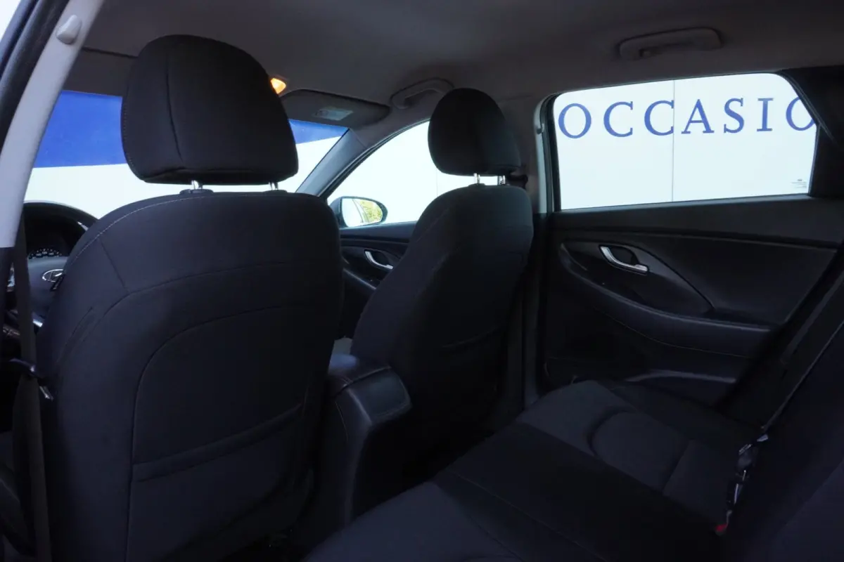 1.0 T-GDI First Edition / Camera / Navi / Cruise / ECC / Carplay / = 90.000 KM !!