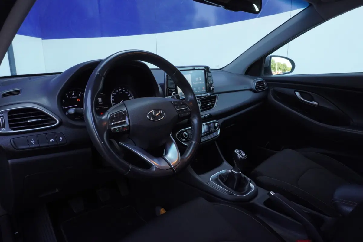 1.0 T-GDI First Edition / Camera / Navi / Cruise / ECC / Carplay / = 90.000 KM !!