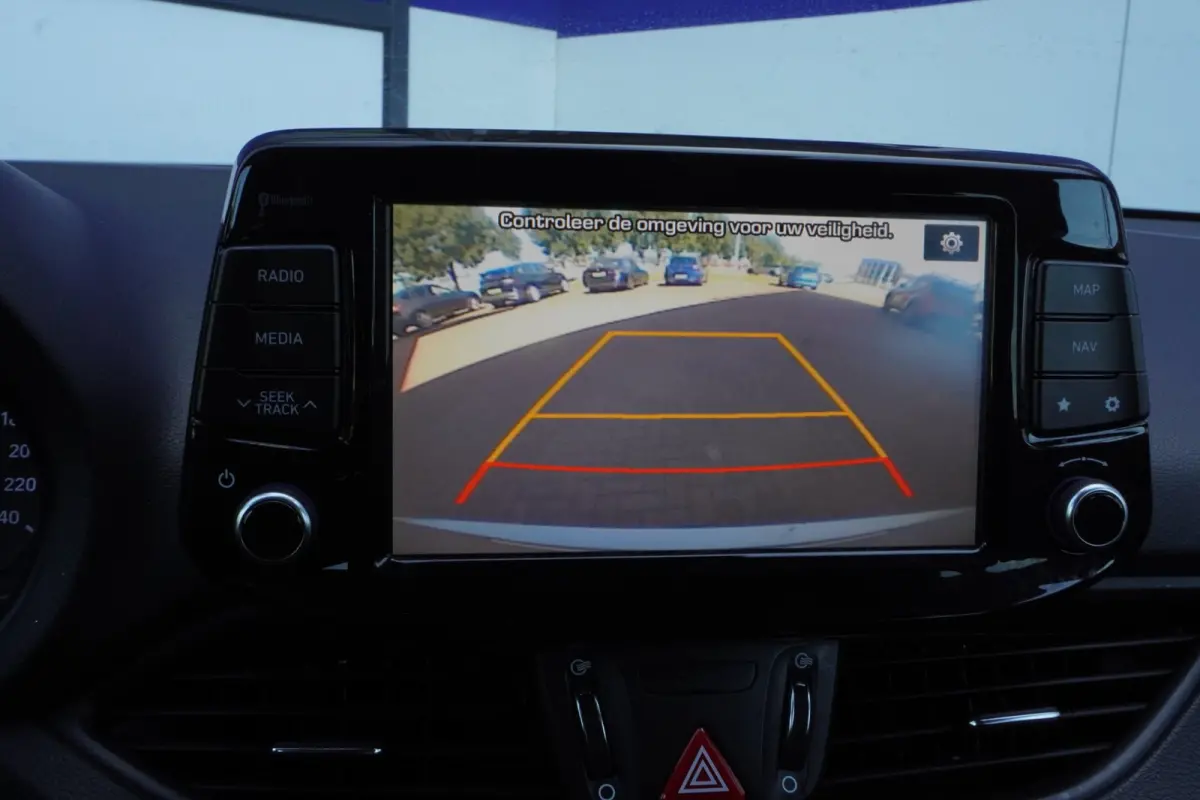 1.0 T-GDI First Edition / Camera / Navi / Cruise / ECC / Carplay / = 90.000 KM !!