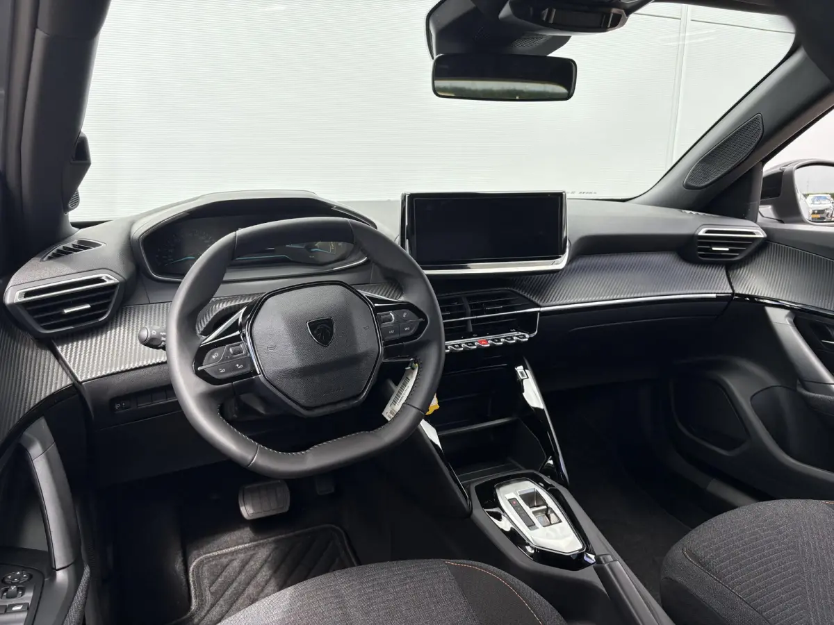 1.2 Hybrid 110 Business | Parkeerhulp | Cruise control | Apple Carplay/Android Auto