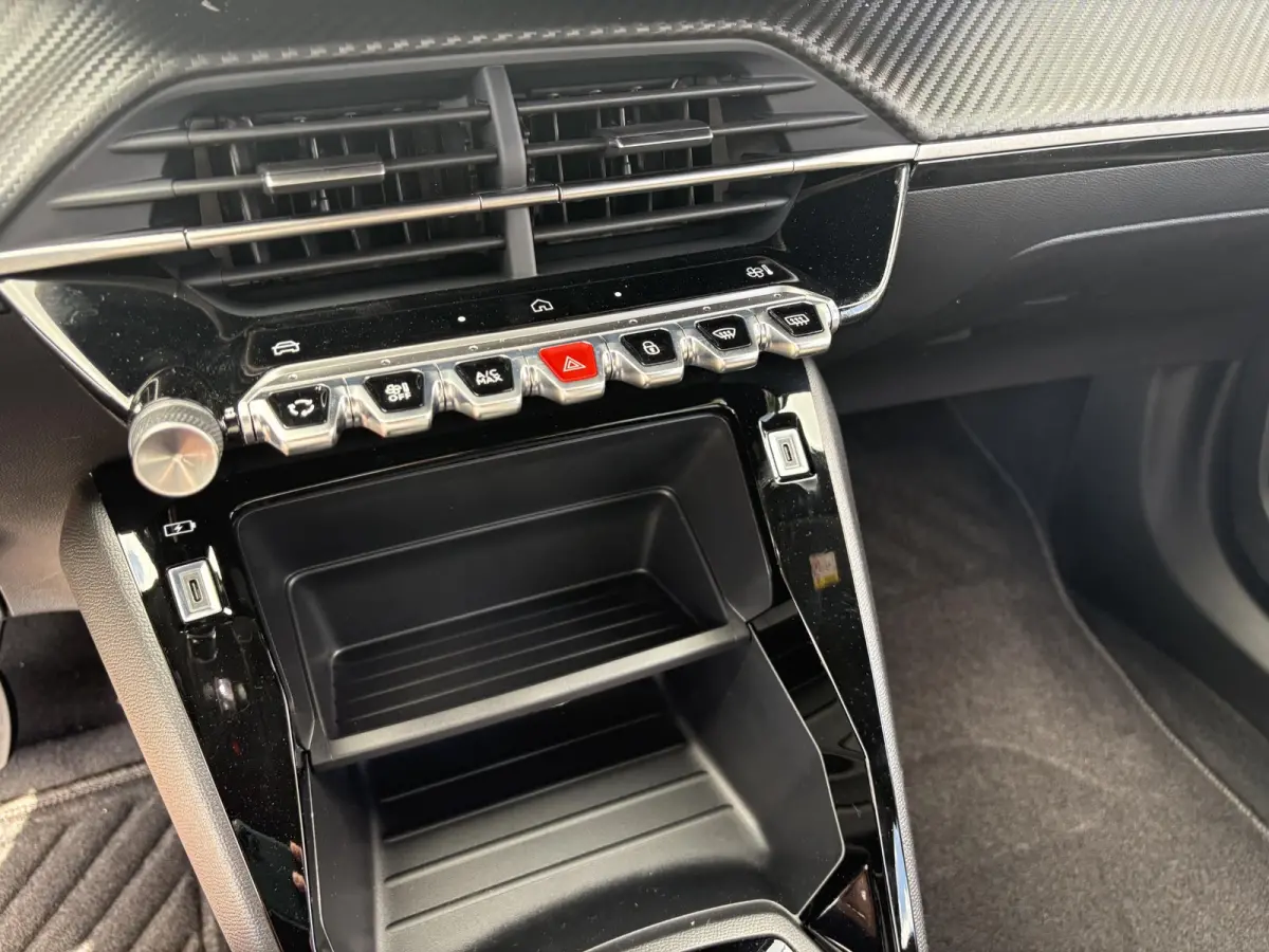 1.2 Hybrid 110 Business | Parkeerhulp | Cruise control | Apple Carplay/Android Auto
