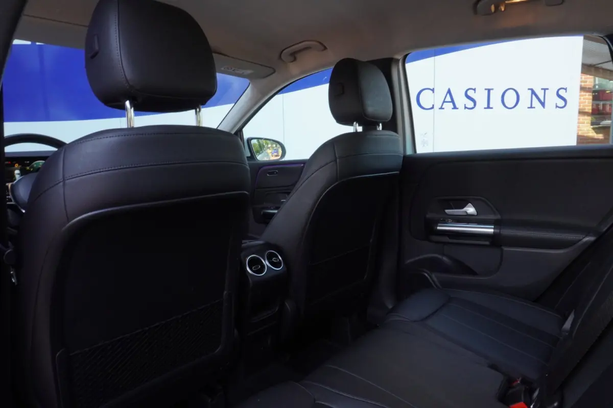 180 Business Solution Luxury / Virtual / Volleder / Camera / LED / Navigatie = ZEER MOOI+TOP AANBIEDING !!
