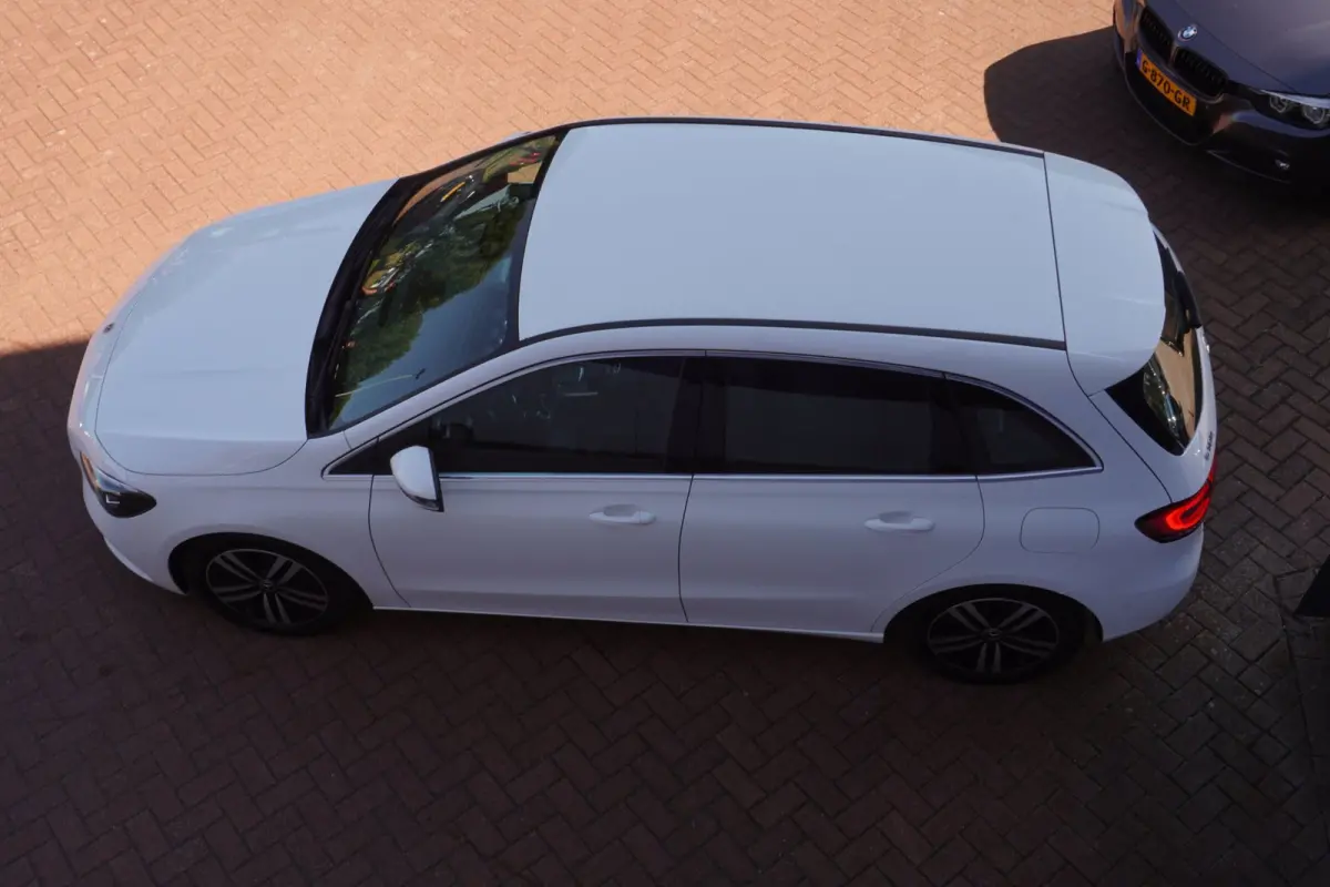 180 Business Solution Luxury / Virtual / Volleder / Camera / LED / Navigatie = ZEER MOOI+TOP AANBIEDING !!