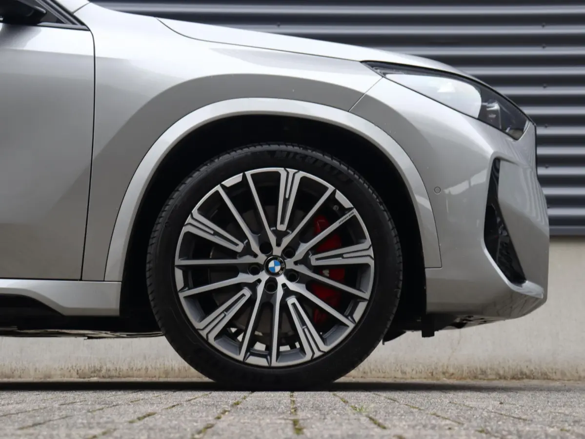 xDrive30e | M Sportpakket Pro | Panodak | Head-Up | Trekhaak | Elektr. Stoelen | Harman Kardon | Driving Assistant Prof. | Comfort Access | SOH 100% | 20'' LMV