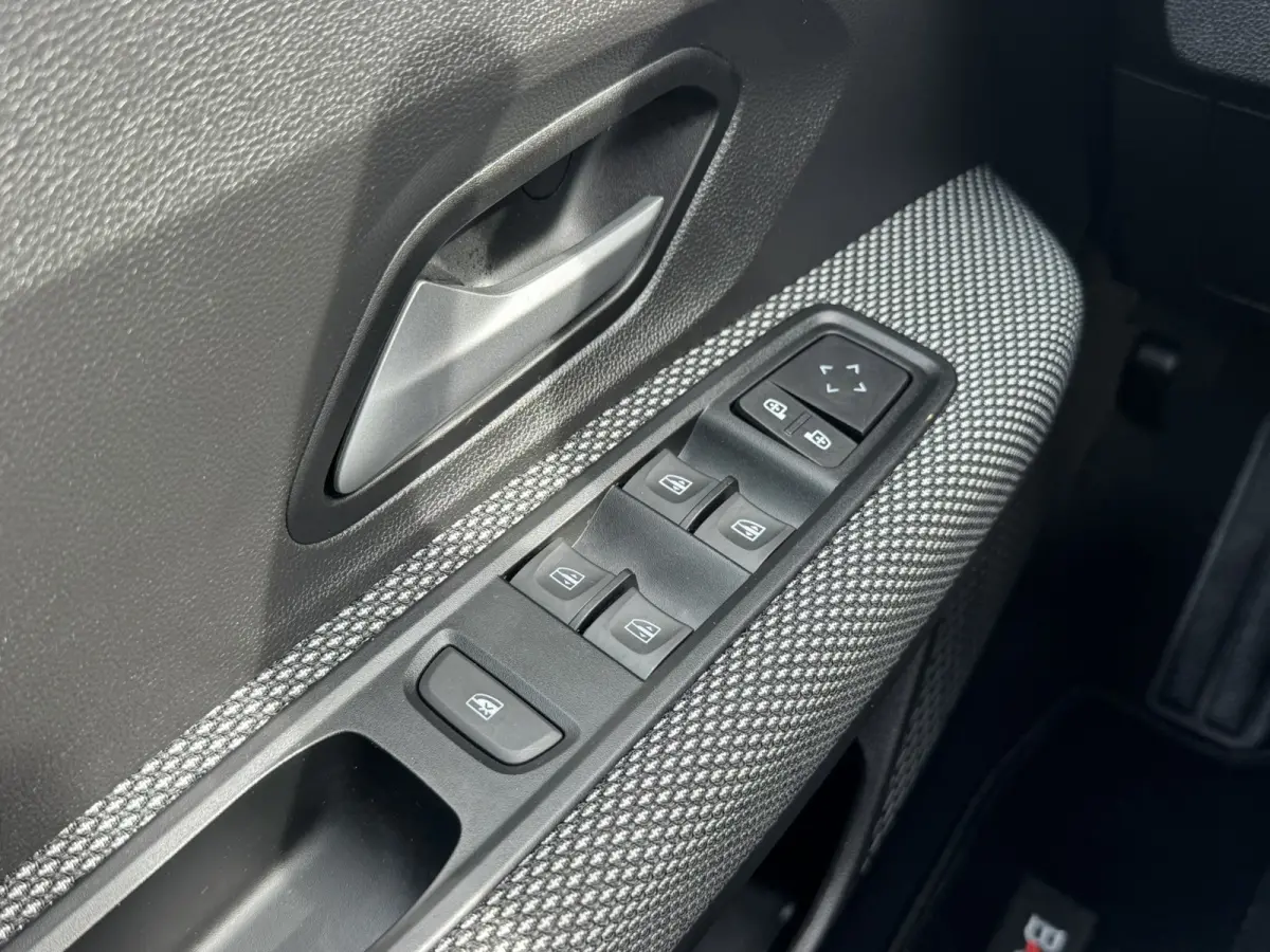 1.0 TCe Journey Camera Airco Cruise Carplay PDC- Voor en Achter