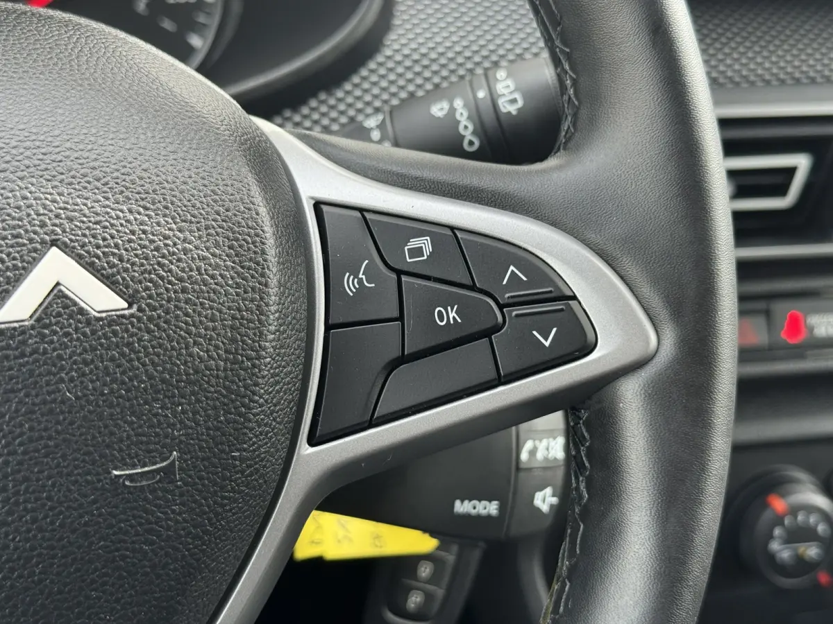 1.0 TCe Journey Camera Airco Cruise Carplay PDC- Voor en Achter