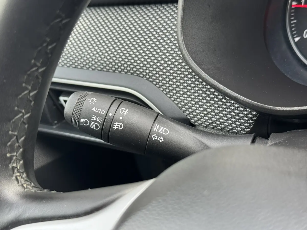 1.0 TCe Journey Camera Airco Cruise Carplay PDC- Voor en Achter