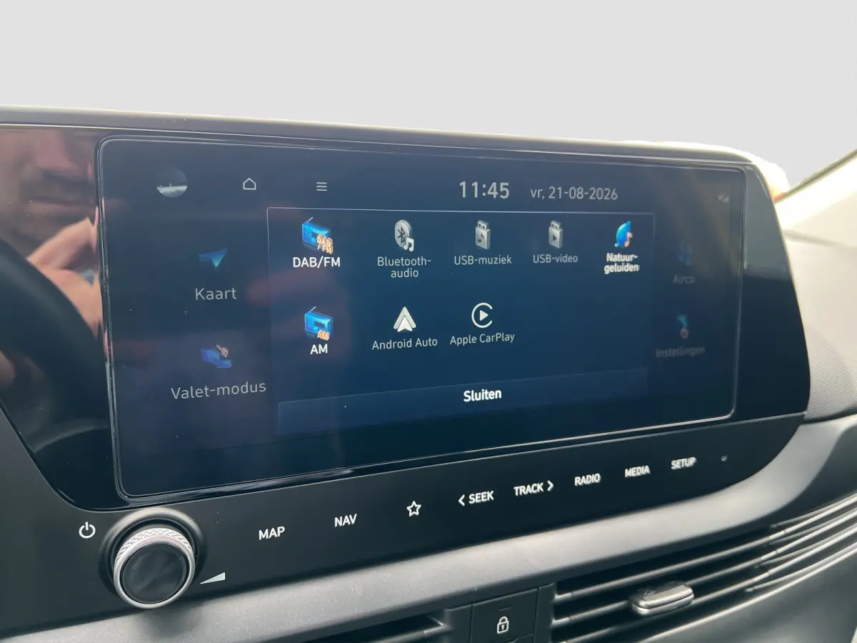 1.0 T-GDI 100pk Premium | Carplay | Climate control | Cruise control | Stoel/stuurverwarming | Camera | Parkeersensoren | DAB | Premium Audio | Lichtmetalen velgen | Navigatie