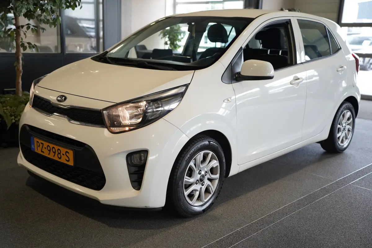1.0 CVVT ComfortPlusLine Navi Cam Airco Cv Elek ramen