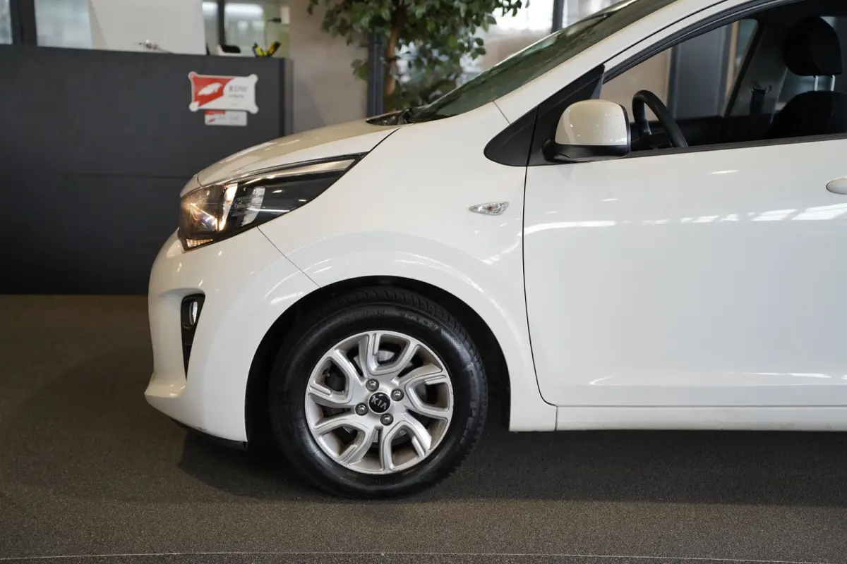 1.0 CVVT ComfortPlusLine Navi Cam Airco Cv Elek ramen