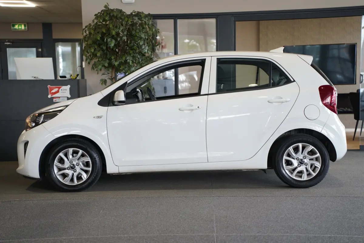 1.0 CVVT ComfortPlusLine Navi Cam Airco Cv Elek ramen