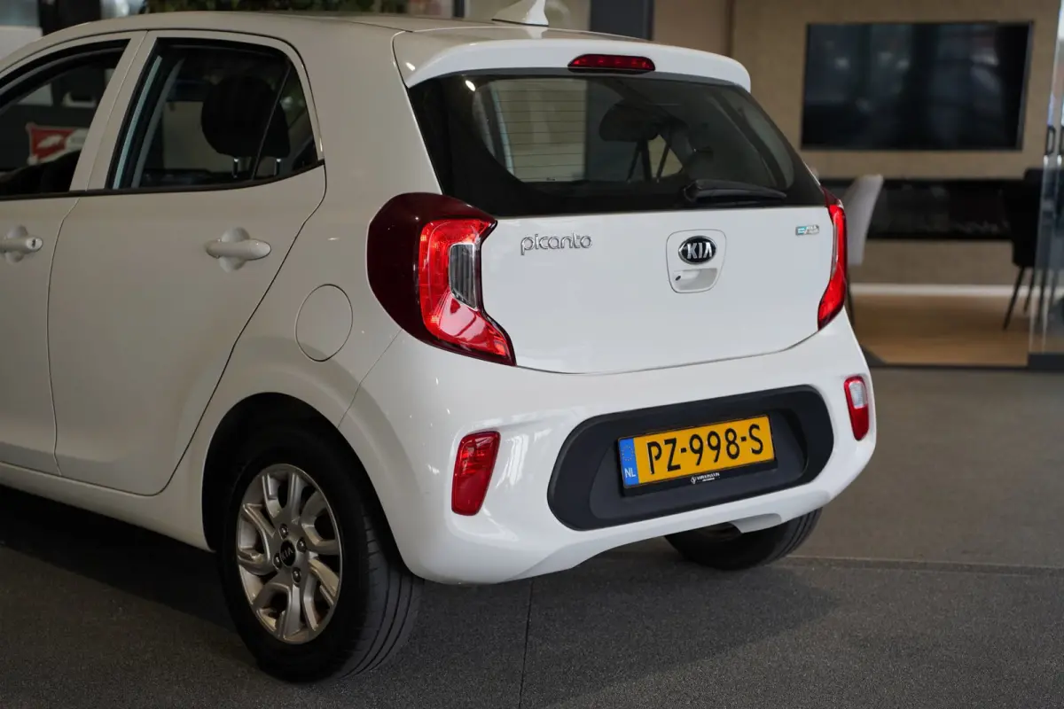1.0 CVVT ComfortPlusLine Navi Cam Airco Cv Elek ramen